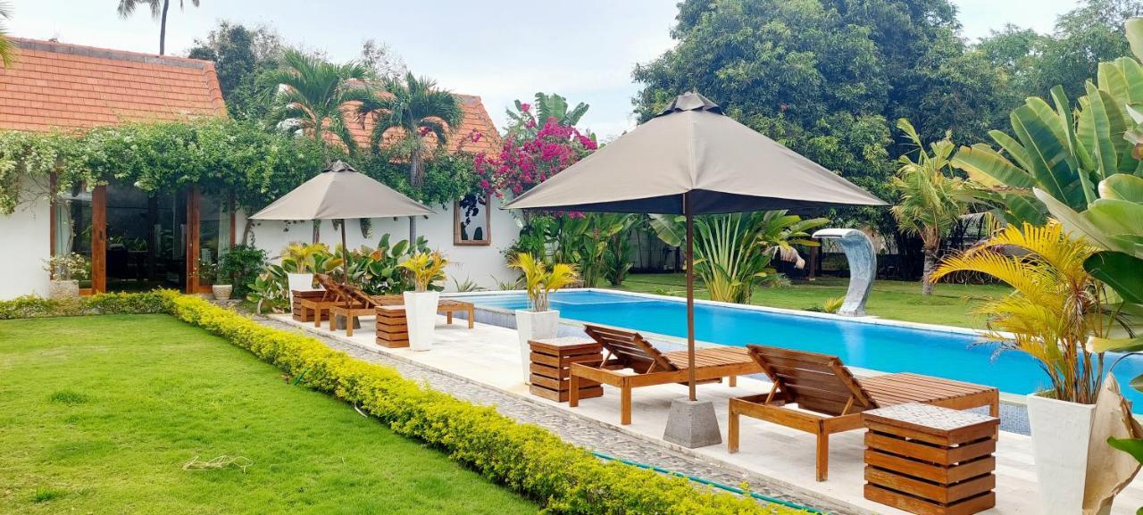 Bed and Breakfast The Edicha Lovina Exterior foto
