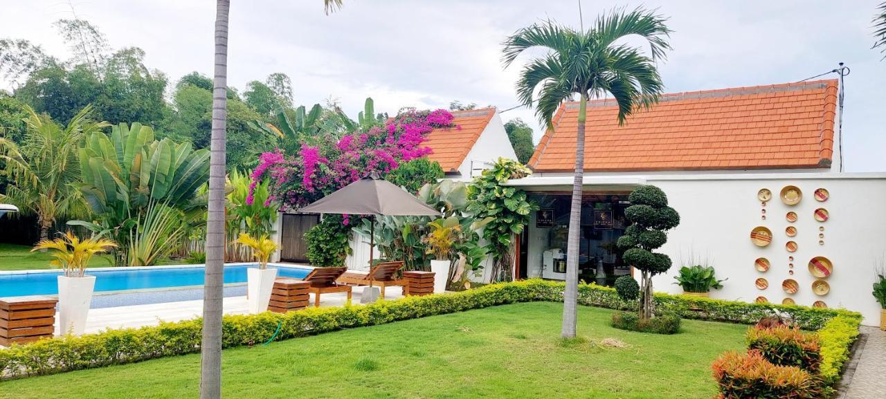 Bed and Breakfast The Edicha Lovina Exterior foto